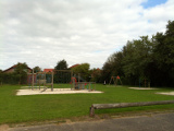 Das Kletterger&uuml;st auf dem Spielplatz am Ende der Strasse
